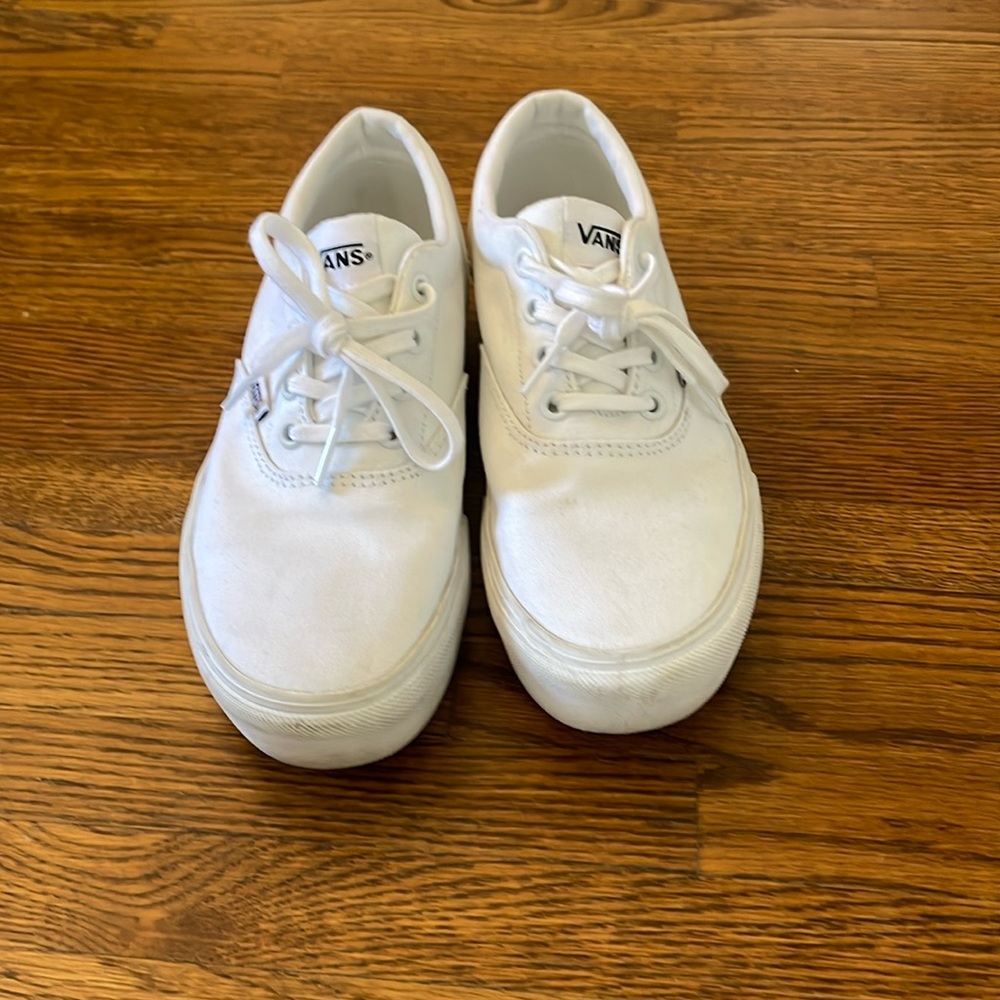 Women’s size 7 white platform vans